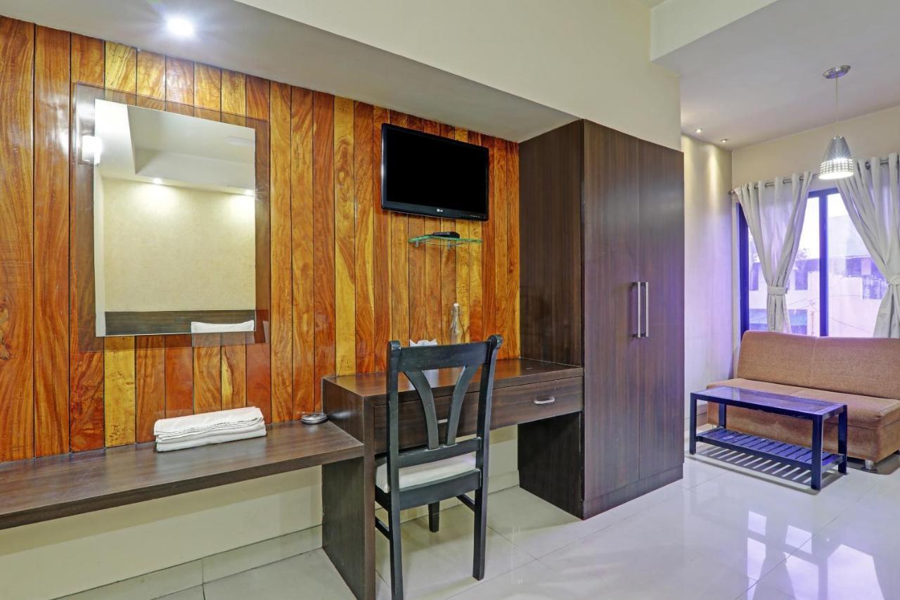 Townhouse Oak Hotel Shelter 러크나우 외부 사진