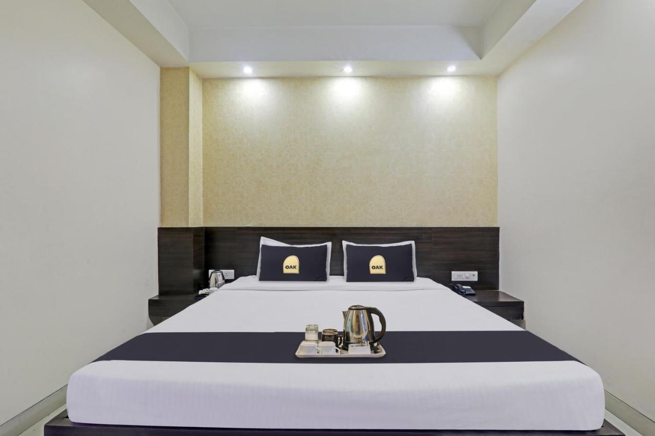 Townhouse Oak Hotel Shelter 러크나우 외부 사진