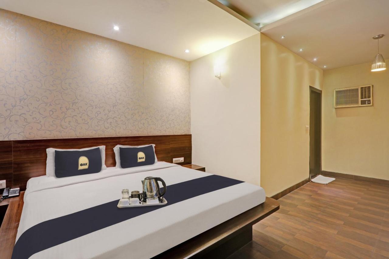 Townhouse Oak Hotel Shelter 러크나우 외부 사진